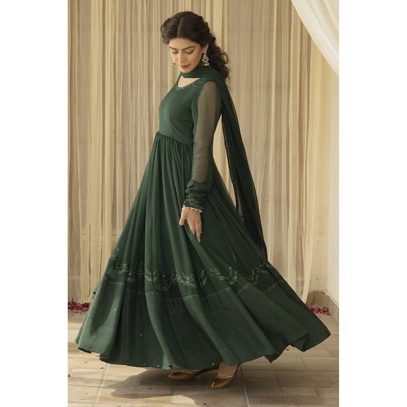 Punjabi pakistani Green Anarkali Kali Daar in Chiffon suit - Picture 2 of 4